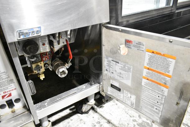 2017 Pitco Frialator SG14 Stainless Steel Commercial Floor Style Propane Gas Powered Deep Fat Fryer on Commercial Casters. 110,00 BTU. - Image 2 of 5