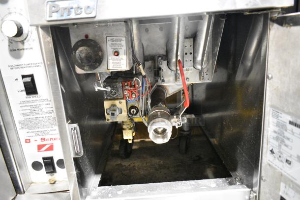 2017 Pitco Frialator SG14 Stainless Steel Commercial Floor Style Propane Gas Powered Deep Fat Fryer on Commercial Casters. 110,00 BTU. - Image 4 of 5