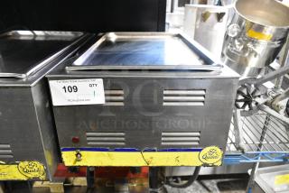 Qualite FW-1200WF Stainless Steel Commercial Countertop Food Warmer. 120 Volts, 1 Phase. Tested and Working!