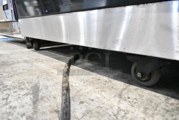 Fri-jado MD40-4 SB Metal Commercial Floor Style Open Grab N Go Merchandiser on Commercial Casters. 208 Volts, 1 Phase. - Image 6 of 7