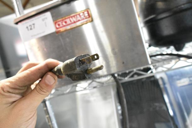 Cecilware EL120 Stainless Steel Countertop Electric Powered Fryer w/ 2 Metal Fry Baskets. 120 Volts, 1 Phase. - Image 3 of 5