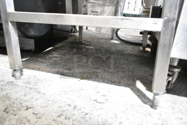 Cleveland 22CGT6.1 Stainless Steel Commercial Natural Gas Powered Single Deck Steam Cabinet on Stand. 32,000 BTU. - Image 3 of 4