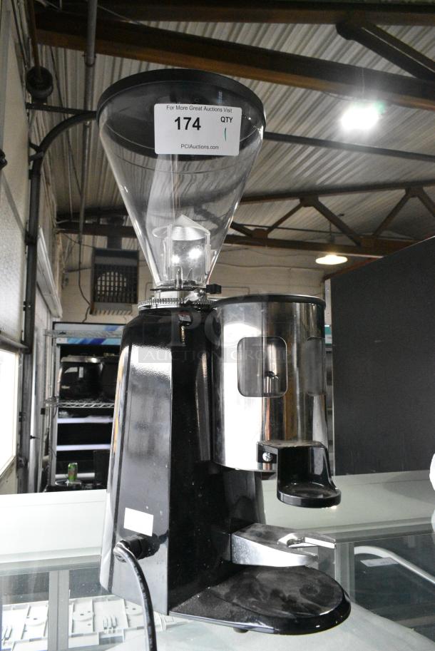 BRAND NEW SCRATCH AND DENT! Estella ECEG26 Metal Commercial Countertop Espresso Bean Grinder. 110/120 Volts, 1 Phase. Tested and Working! - Image 2 of 5