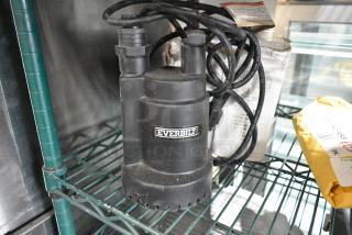 IN ORIGINAL BOX! Everbilt Pump