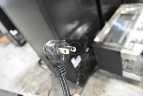 2019 True GDM-26F-HC Metal Commercial Single Door Reach In Freezer Merchandiser w/ Poly Coated Racks. 115 Volts, 1 Phase. Tested and Working! - Image 4 of 4