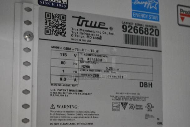 2017 True GDM-72-HC Metal Commercial 3 Door Reach In Cooler Merchandiser w/ Poly Coated Racks. 115 Volts, 1 Phase. Tested and Working! - Image 5 of 6