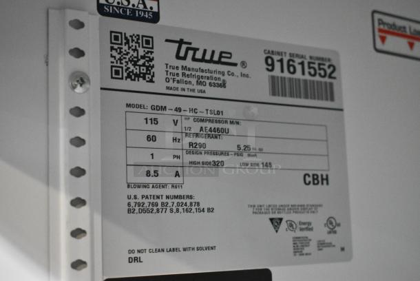 2017 True GDM-49-HC Metal Commercial 2 Door Reach In Cooler Merchandiser w/ Poly Coated Racks. 115 Volts, 1 Phase. Tested and Working! - Image 4 of 5