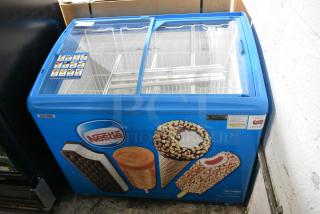 AHT RIO S 100 Metal Commercial Chest Ice Cream Freezer Merchandiser on Commercial Casters. 115 Volts, 1 Phase. Tested and Working!