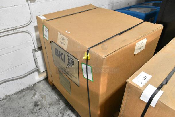 BRAND NEW IN BOX! BKI HFW-R Stainless Steel Commercial Fry Dumping Warming Station. 120 Volts, 1 Phase. - Image 7 of 8