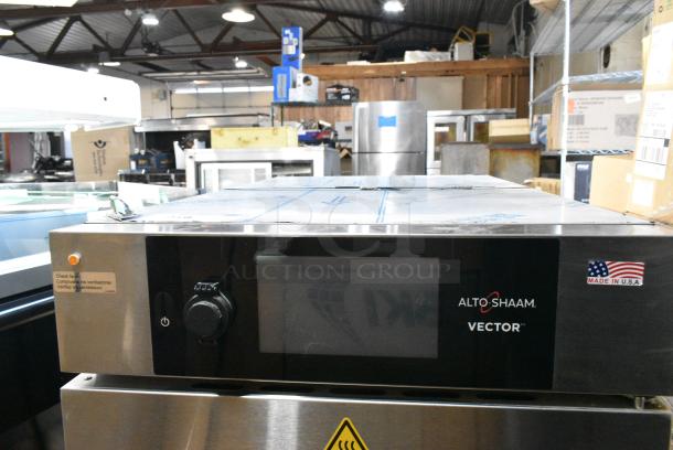 LIKE NEW! 2017 Alto Shaam VMC H3H Stainless Steel Commercial Vector H Series Multi-Cook Oven. 208-240 Volts, 1 Phase. - Image 4 of 7