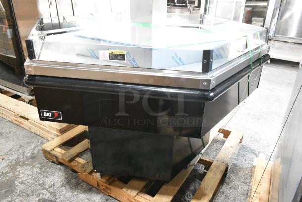 BRAND NEW! 2019 BKI BHI-4T Metal Commercial Merchandiser Island Grab N Go Hot Deli Display. 208 Volts, 1 Phase. - Image 4 of 8