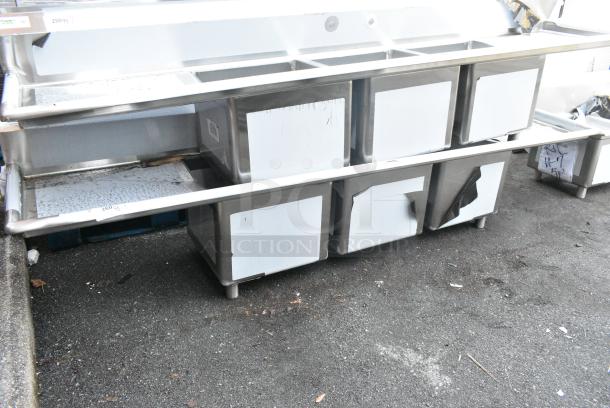 BRAND NEW SCRATCH AND DENT! Regency 600S31818224 Stainless Steel Commercial 3 Bay Sink w/ Dual Drain Boards. No Legs. - Image 3 of 4