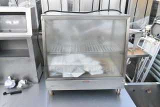 Metal Commercial Countertop Heated Display Case Merchandiser. 115 Volts, 1 Phase.