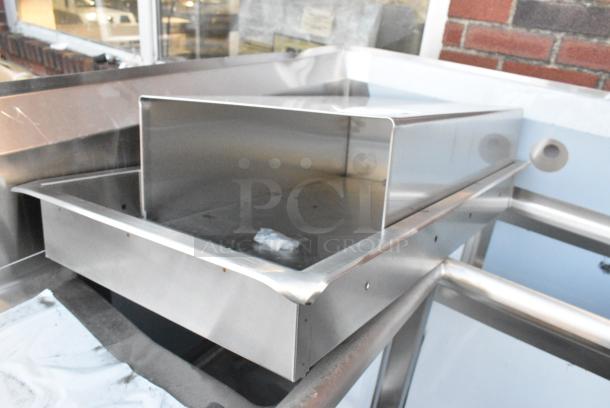 Stainless Steel Wall Recessed Trash Can. - Image 2 of 2