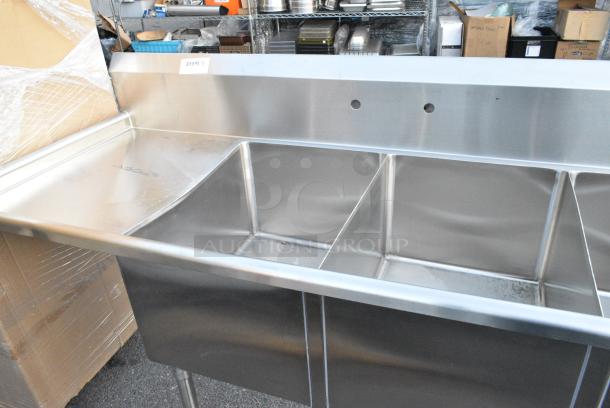 BRAND NEW SCRATCH AND DENT! Stainless Steel 4 Bay Sink w/ Dual Drain Boards. - Image 3 of 4