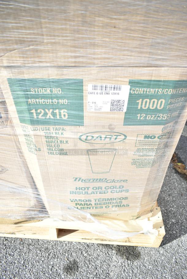 26 BRAND NEW! Boxes Including Choice Take out Container, 500TO883C3 Choice 8" x 8" x 3" Microwaveable 3-Compartment Black / Clear Plastic Hinged Container - 100/Case, Dart Cups, 999KFT44RNPE Choice 44 oz. Round Kraft PE-Lined Microwavable Take-Out Container 7 5/16" x 2 5/8" - 50/Pack, 395RP10 EcoChoice Compostable No PFAS Added Bamboo / Bagasse 10" Plate - 500/Case. 26 Times Your Bid! - Image 8 of 11