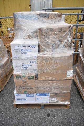 32 BRAND NEW! Boxes Including 2 Box 130WBKFORKH Choice Black Heavy Weight Wrapped Plastic Fork - 1000/Case, 129MCS24B Choice 24 oz. Black Rectangular Microwavable Heavy Weight Container with Lid 8" x 5 1/4" x 2" - 150/Case, 3 Box Choice 1 oz Portion Cups. 32 Times Your Bid!