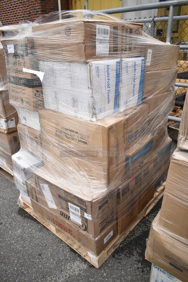 30 BRAND NEW! Boxes Including 500CC24 24 oz. Plastic Cold Cup - 600/Case, 2 Box Lavex Paper Towel Rolls, Choice Travel Lids, Herc Trash Bags, 3 Box 130WKNIFE Choice 6 1/2" Medium Weight White Polypropylene Plastic Knife - 1000/Case, 2 Box 500MFTN Lavex Natural Brown Kraft M-Fold (Multifold) Towel - 4000/Case. 30 Times Your Bid! - Image 3 of 17