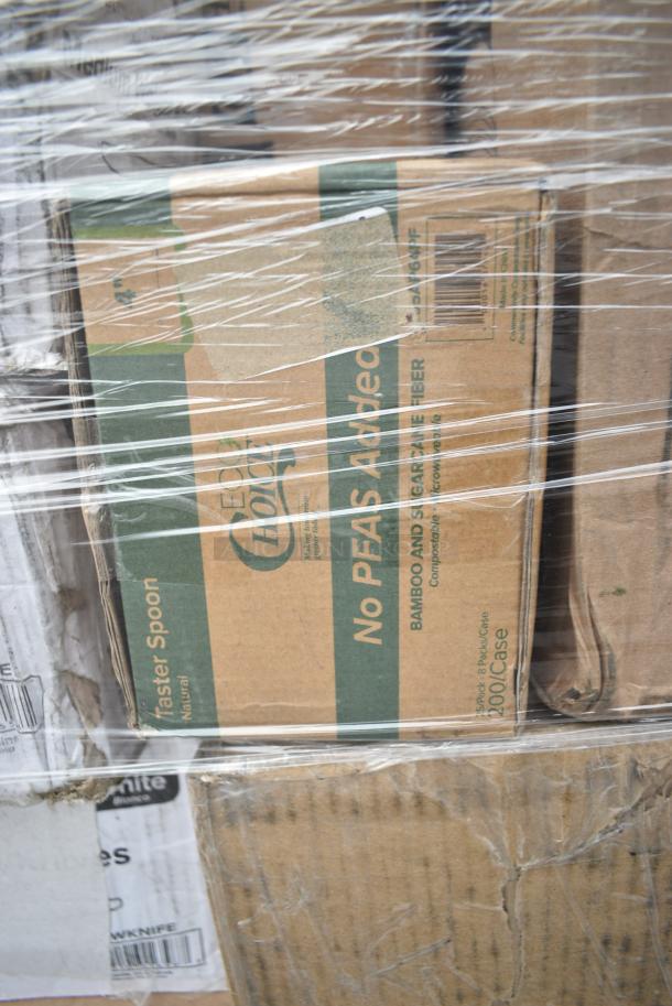 30 BRAND NEW! Boxes Including 500CC24 24 oz. Plastic Cold Cup - 600/Case, 2 Box Lavex Paper Towel Rolls, Choice Travel Lids, Herc Trash Bags, 3 Box 130WKNIFE Choice 6 1/2" Medium Weight White Polypropylene Plastic Knife - 1000/Case, 2 Box 500MFTN Lavex Natural Brown Kraft M-Fold (Multifold) Towel - 4000/Case. 30 Times Your Bid! - Image 16 of 17