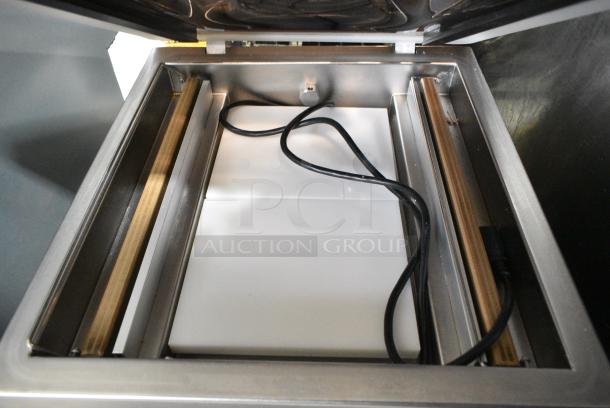BRAND NEW SCRATCH AND DENT! VacPak-It 186VMC32 Chamber Vacuum Packaging Machine with Two 16" Seal Bars and Oil Pump. 120 Volts, 1 Phase. Tested and Working! - Image 8 of 9