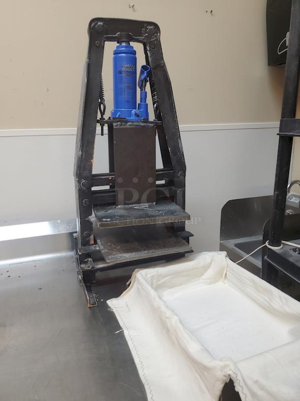 Counter Top A-Frame Press With 6 Ton Power Torque Bottle Jack - Image 1 of 1