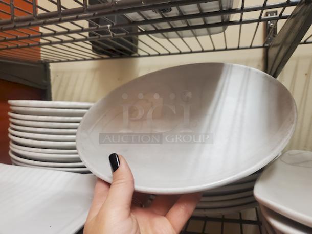 Round Dinner Plates With Raised Edges. 30x Your Bid. - Image 1 of 2