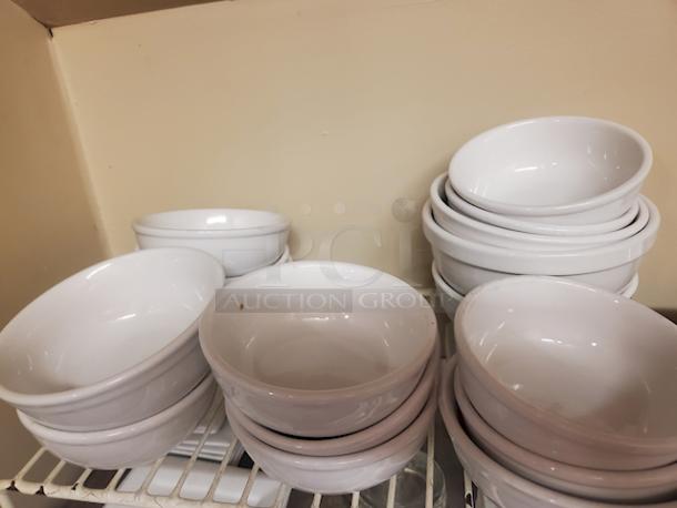 Various Sized Bowls. 20x Your Bid - Image 1 of 1