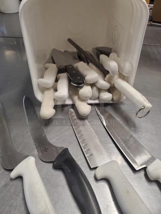 HUGE LOT of Various Different Knives and Knife Sharpener. 18x Your Bid