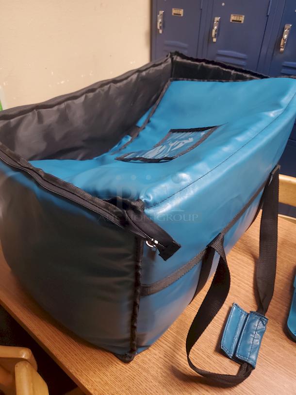 Choice 124fcarrvnl  Insulated Food Pan Carrier, Blue Vinyl, 5 Pan Capacity. 23" x 13" x 15" - Image 1 of 2