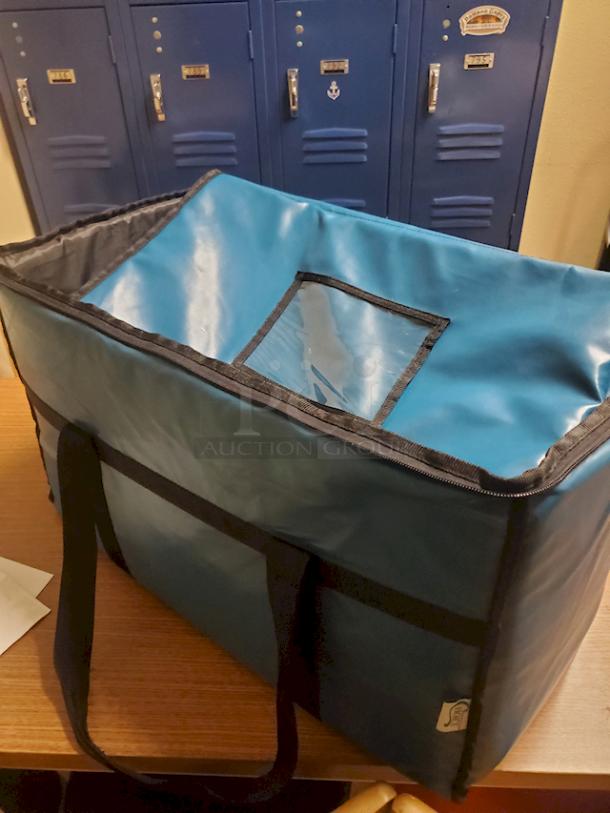 Choice 124fcarrvnl  Insulated Food Pan Carrier, Blue Vinyl, 5 Pan Capacity. 23" x 13" x 15" - Image 2 of 2