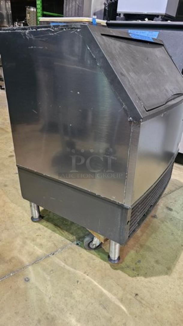 Manitowoc - UY0310A-161B - NEO Series, Undercounter Ice Machine, Half Dice Cube, Air Cooled, 115/1/60 - Image 3 of 6