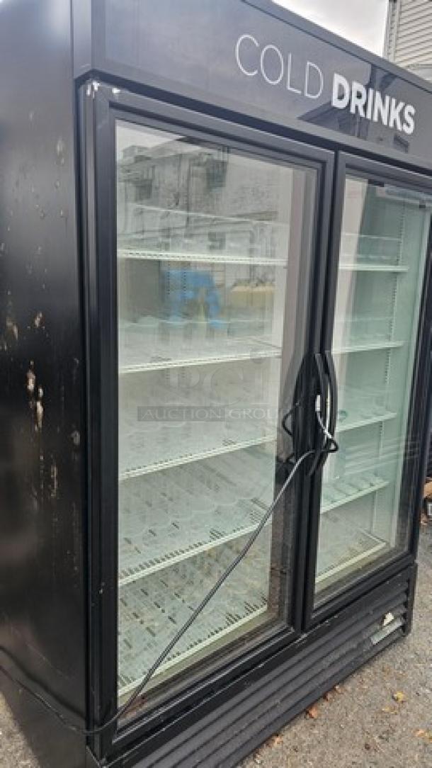 True Upright Retail Merchandiser Refrigerator, 2 Full Glass Swing Doors - Image 5 of 6