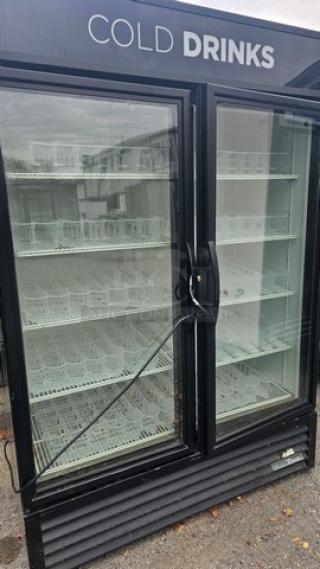 True Upright Retail Merchandiser Refrigerator, 2 Full Glass Swing Doors