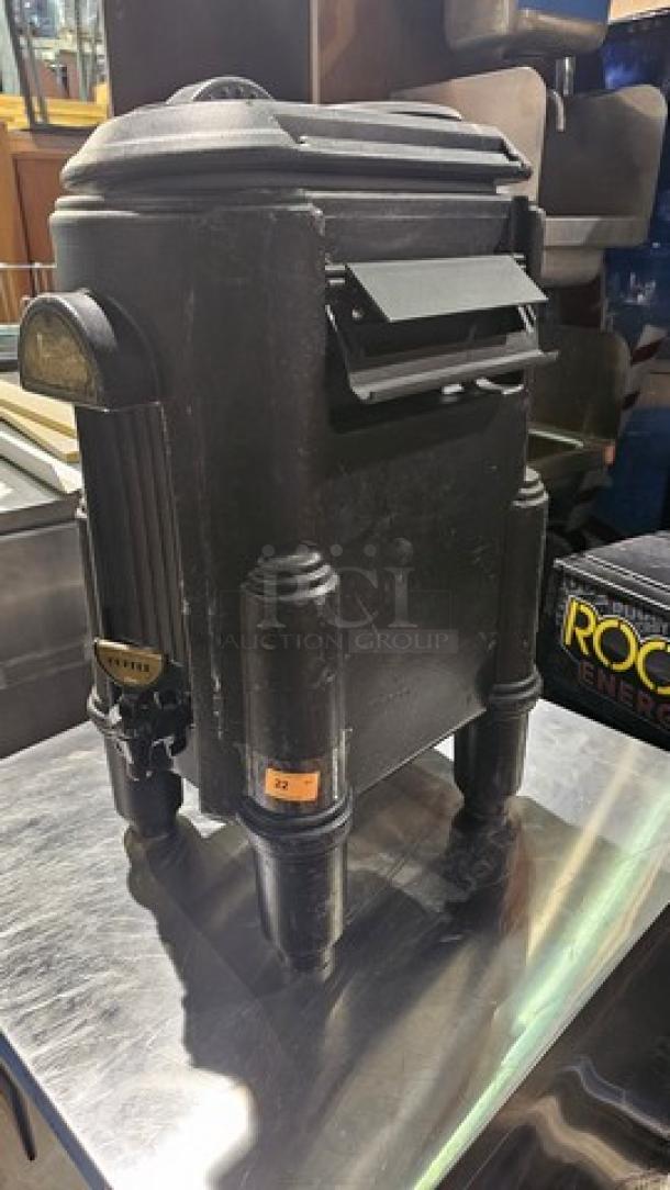 Cambro 5 - Gallon Insulated Beverage Dispenser. - Image 3 of 4