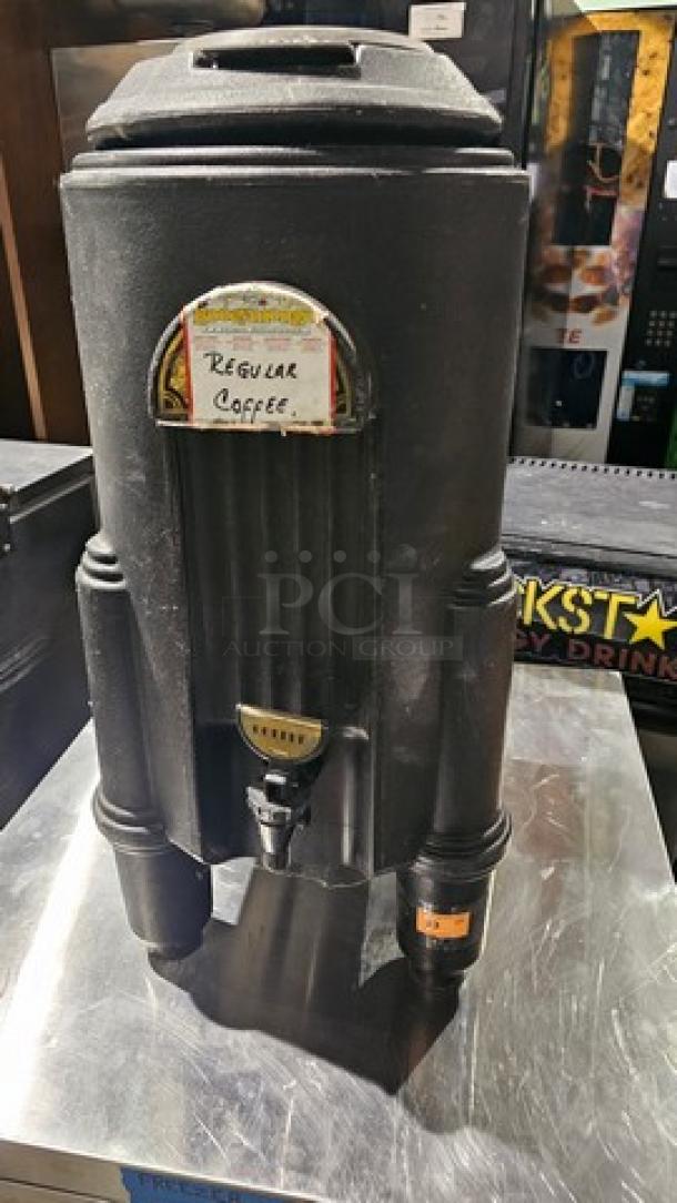 Cambro 5 - Gallon Insulated Beverage Dispenser - Image 1 of 5