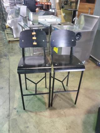 2 Bar Stools (2xBid)