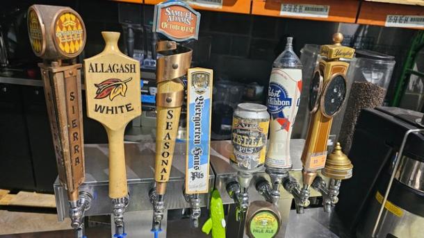 Lot of 10 Miscellaneous Beer Tap Handles (10xBid) - Image 4 of 4