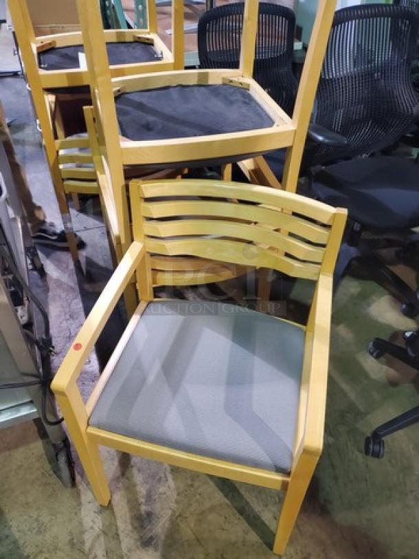 Lot of 6 Chairs (6xBid) - Image 1 of 1