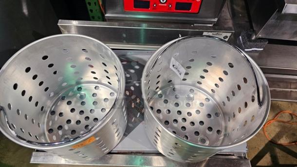 Lot of 2 Aluminum Steamer Baskets (2xBid) - Image 2 of 5