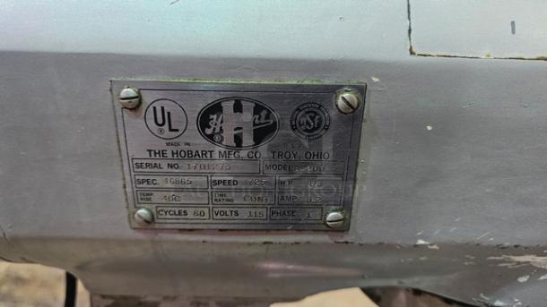 Hobart A200-F 20 Qt. Planetary Stand Mixer w/Attachments, 115V. Does not go up or down. Sold as is. - Image 6 of 8