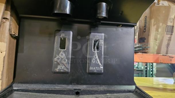 Scotsman 196 lb Countertop Water & Nugget Ice Dispenser. 7 lb Bin - Image 3 of 8