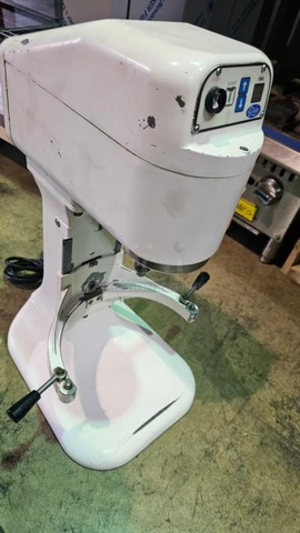 Globe SP8 Planetary Mixer. Stop button appears to need repairs. No Attachments. Sold as is. - Image 5 of 5