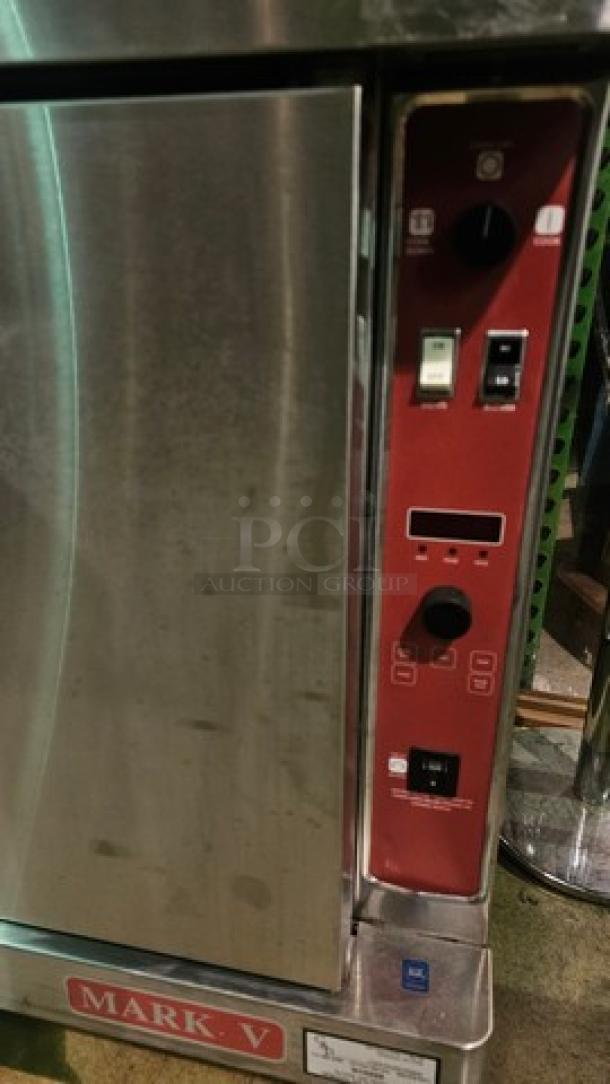 Blodgett Electric Double Deck Full Size Convection Ovens. 208V, 3 PH. 5 racks in each oven. Bottom oven has casters. (2xBID) - Image 4 of 7