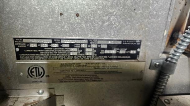 Blodgett Electric Double Deck Full Size Convection Ovens. 208V, 3 PH. 5 racks in each oven. Bottom oven has casters. (2xBID) - Image 5 of 7