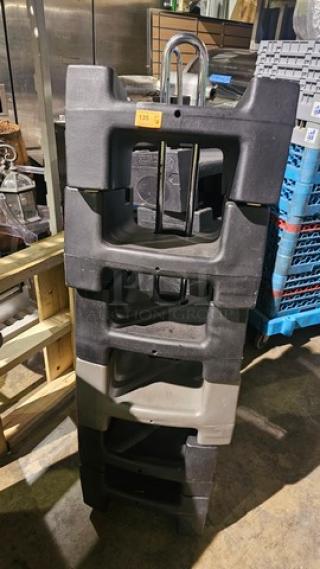 Lot of 6 Booster Seats (6xBid)