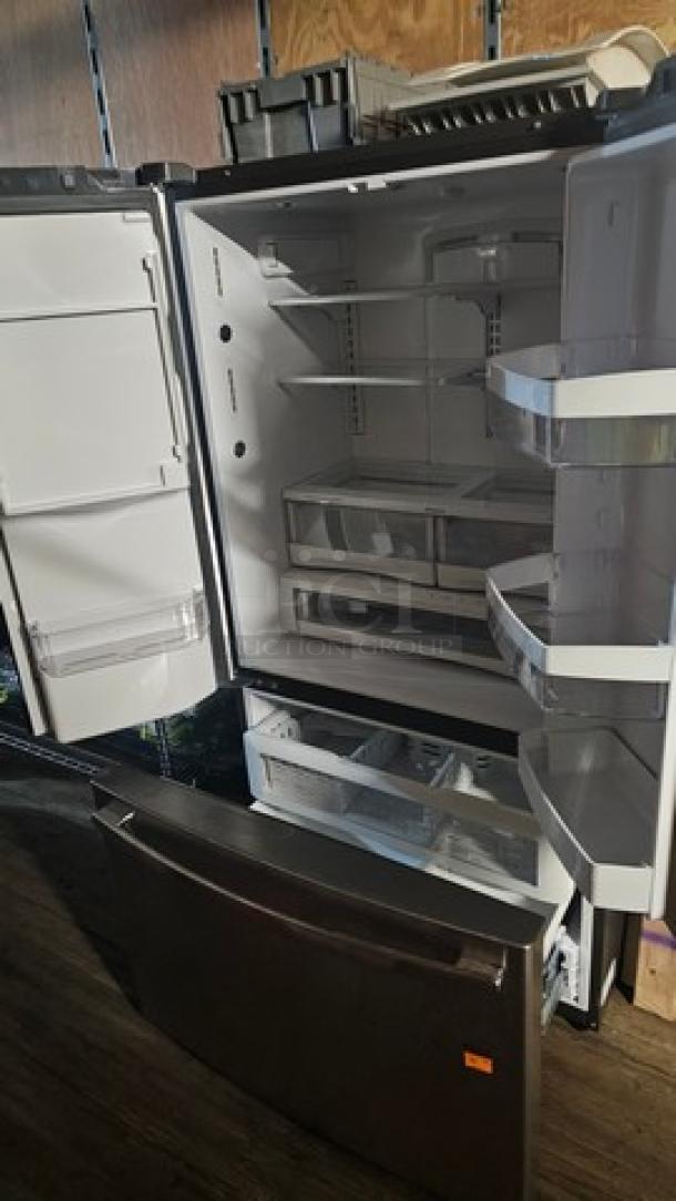 GE ENERGY STAR 22.1 Cu. Ft. Counter-Depth French-Door Refrigerator. 110-127 VAC, 60 Hz, 9.5 A - Image 3 of 4