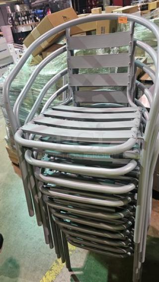 Lot of 5 Outdoor Chairs (5xBid)
