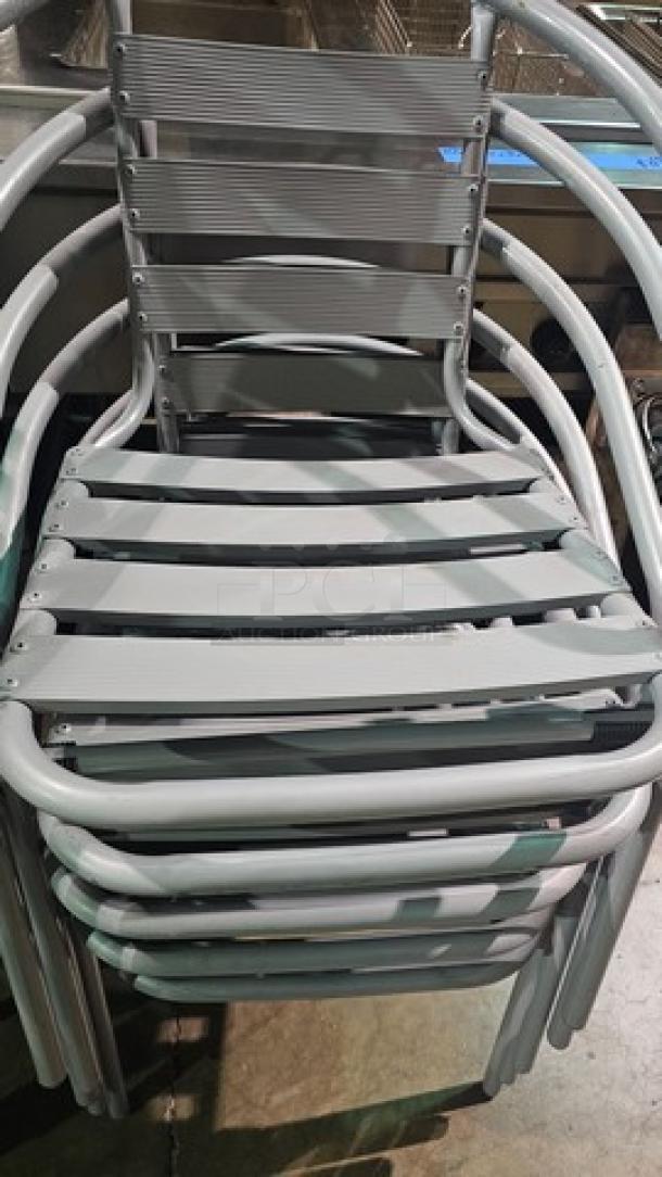 Lot of 3 Outdoor Chairs (3xBid) - Image 1 of 2