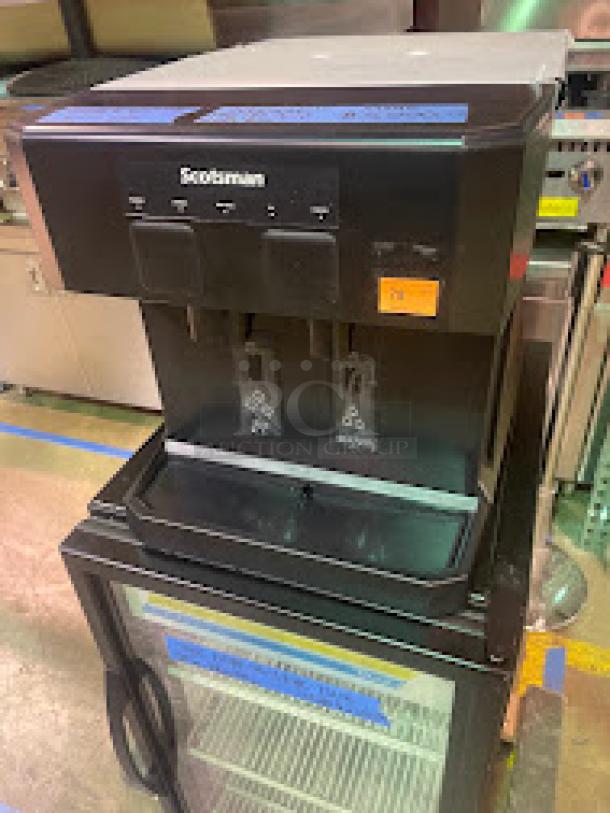 Scotsman 196 lb Countertop Water & Nugget Ice Dispenser. 7 lb Bin - Image 8 of 8