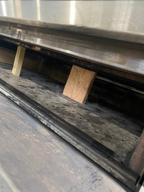 Sweet! Late Model! American Range Stone Bake Series Commercial Natural Gas Powered Stainless Steel Double Deck Brick Lined Pizza Oven! On Legs! Model: ARDS6062-BL SN: 211115-201! 2X Your Bid Makes One Unit! - Image 6 of 11